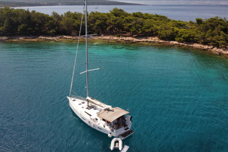 Sailing in Croatia: yacht charter guide