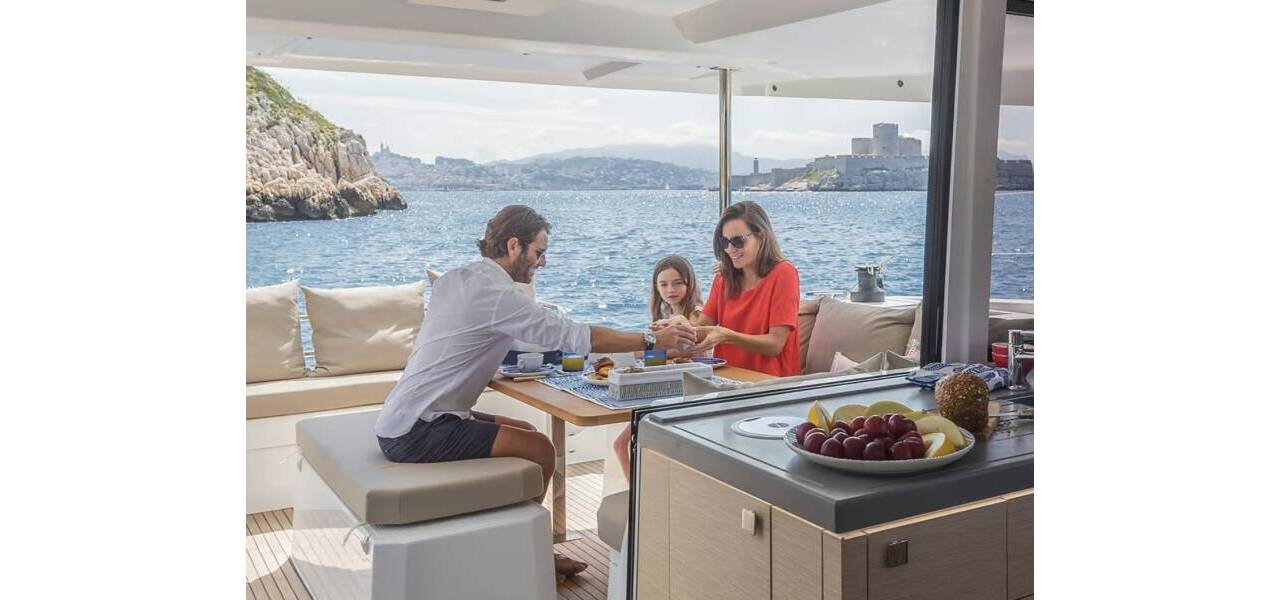 Fountaine Pajot Astrea 42 Ocean Allure