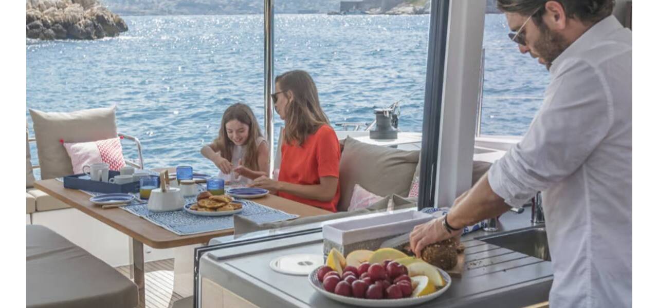Fountaine Pajot Astrea 42 Ocean Allure
